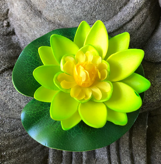 Small floating lotus flower - GREEN